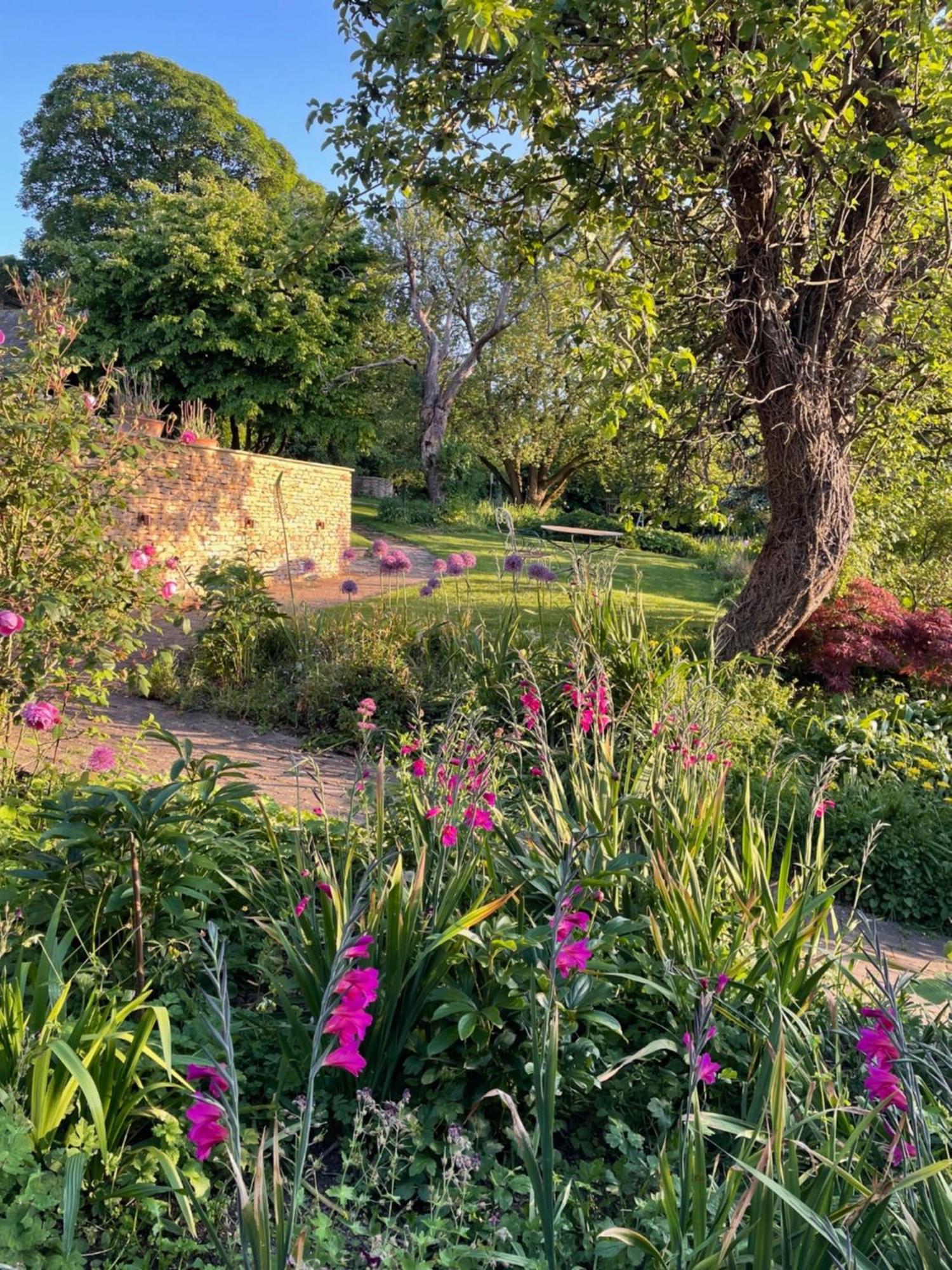 Masons Cottage, An Idyllic Retreat In An Area Of Outstanding Beauty, Close To Blenheim Palace, Oxford & The Cotswolds Stonesfield Екстериор снимка
