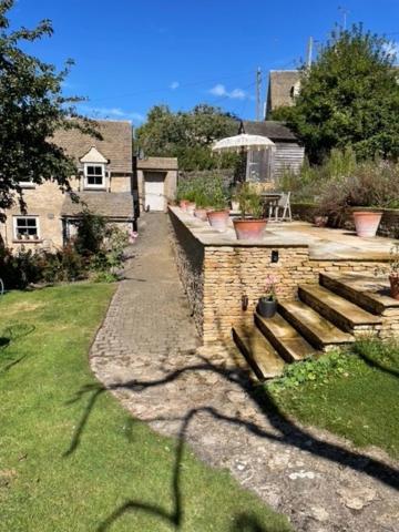 Masons Cottage, An Idyllic Retreat In An Area Of Outstanding Beauty, Close To Blenheim Palace, Oxford & The Cotswolds Stonesfield Екстериор снимка